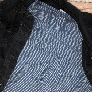 Old Navy blue stripped shirt